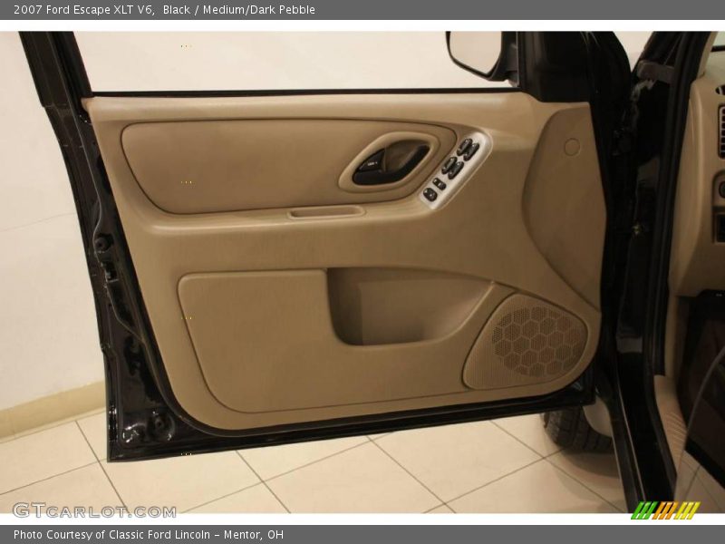 Black / Medium/Dark Pebble 2007 Ford Escape XLT V6