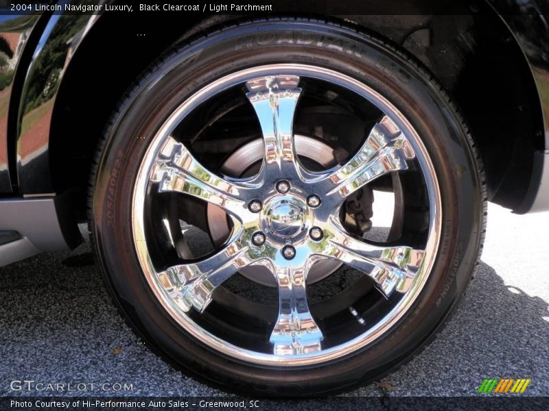 Black Clearcoat / Light Parchment 2004 Lincoln Navigator Luxury
