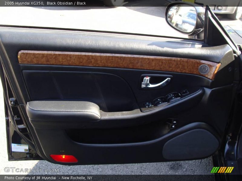 Black Obsidian / Black 2005 Hyundai XG350