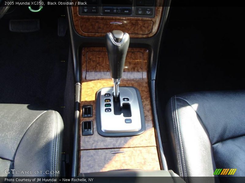 Black Obsidian / Black 2005 Hyundai XG350