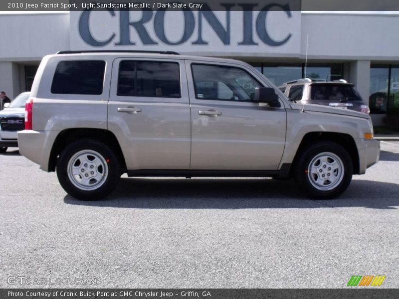 Light Sandstone Metallic / Dark Slate Gray 2010 Jeep Patriot Sport