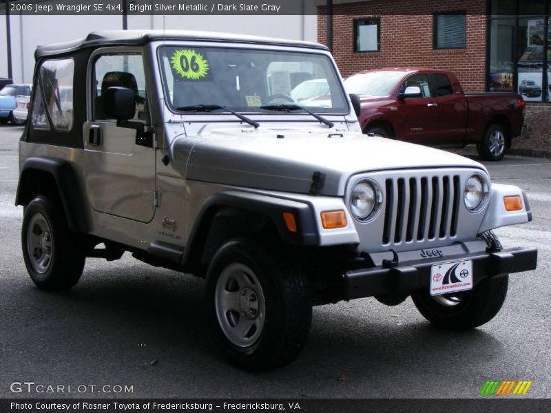 Bright Silver Metallic / Dark Slate Gray 2006 Jeep Wrangler SE 4x4