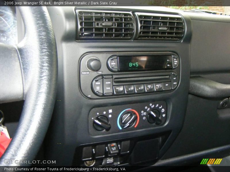 Bright Silver Metallic / Dark Slate Gray 2006 Jeep Wrangler SE 4x4