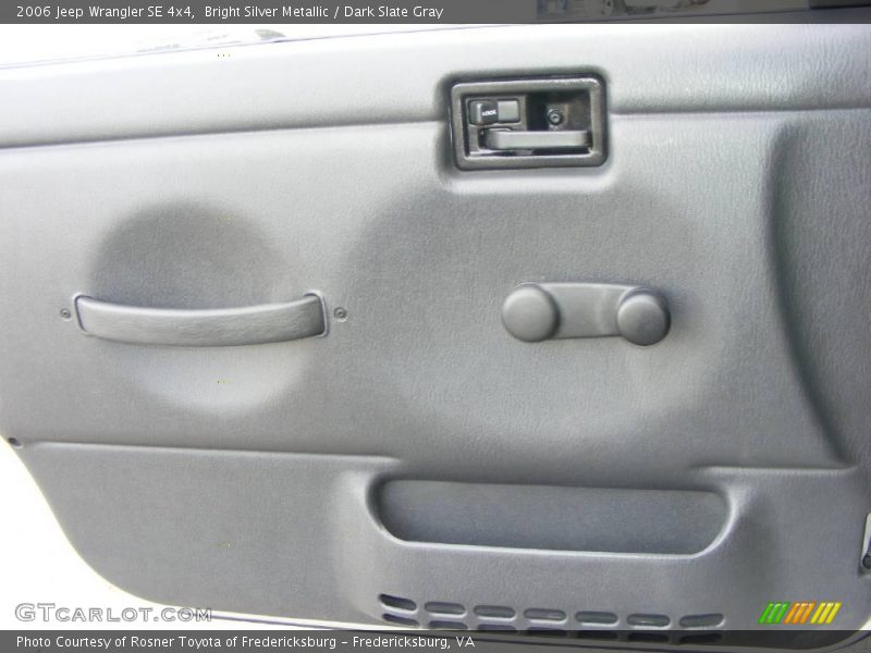 Bright Silver Metallic / Dark Slate Gray 2006 Jeep Wrangler SE 4x4