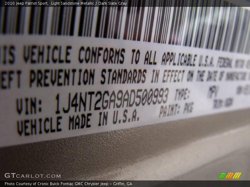 Light Sandstone Metallic / Dark Slate Gray 2010 Jeep Patriot Sport