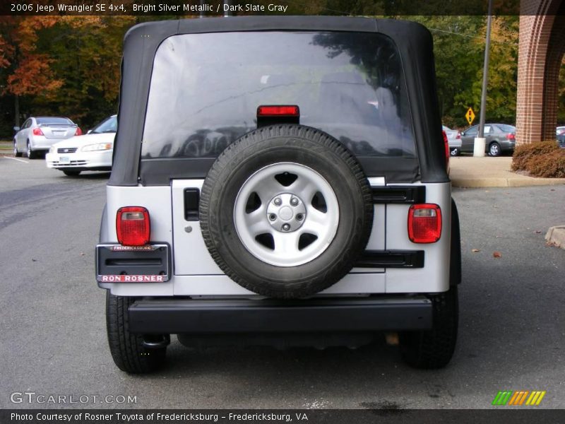 Bright Silver Metallic / Dark Slate Gray 2006 Jeep Wrangler SE 4x4
