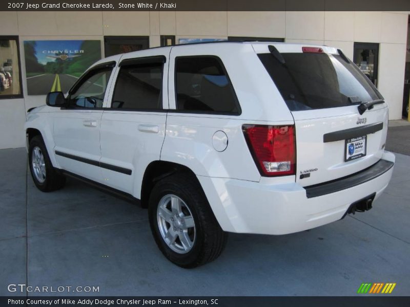 Stone White / Khaki 2007 Jeep Grand Cherokee Laredo