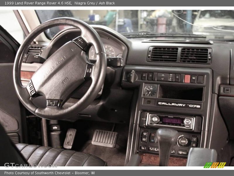 Niagra Grey / Ash Black 1999 Land Rover Range Rover 4.6 HSE