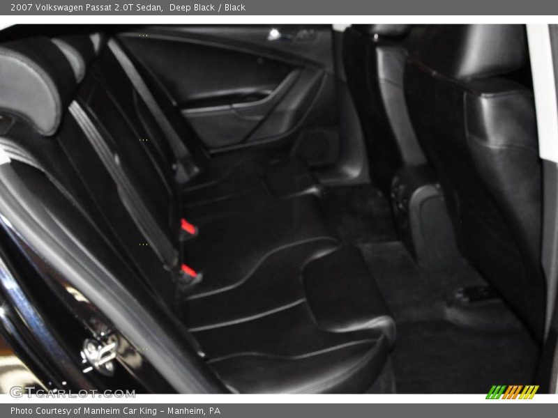 Deep Black / Black 2007 Volkswagen Passat 2.0T Sedan