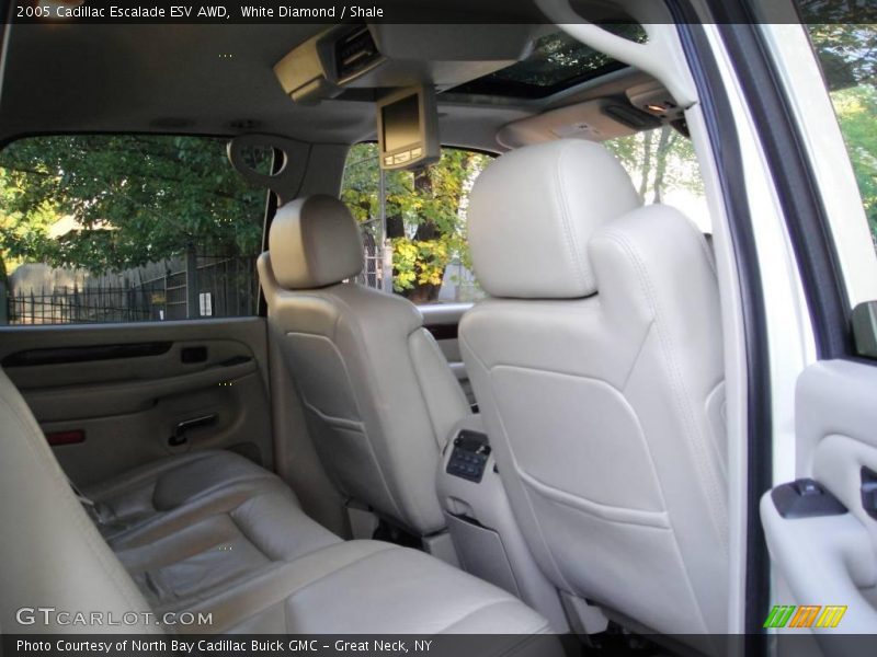 White Diamond / Shale 2005 Cadillac Escalade ESV AWD
