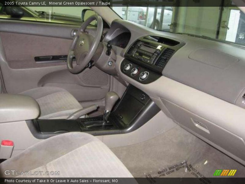 Mineral Green Opalescent / Taupe 2005 Toyota Camry LE