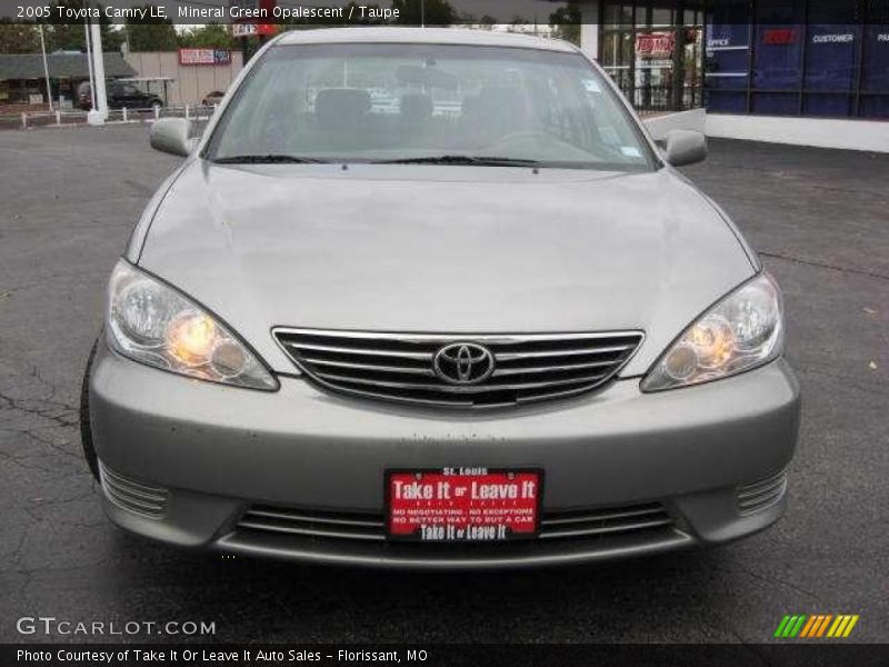 Mineral Green Opalescent / Taupe 2005 Toyota Camry LE