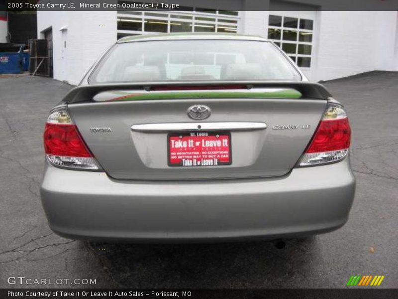 Mineral Green Opalescent / Taupe 2005 Toyota Camry LE