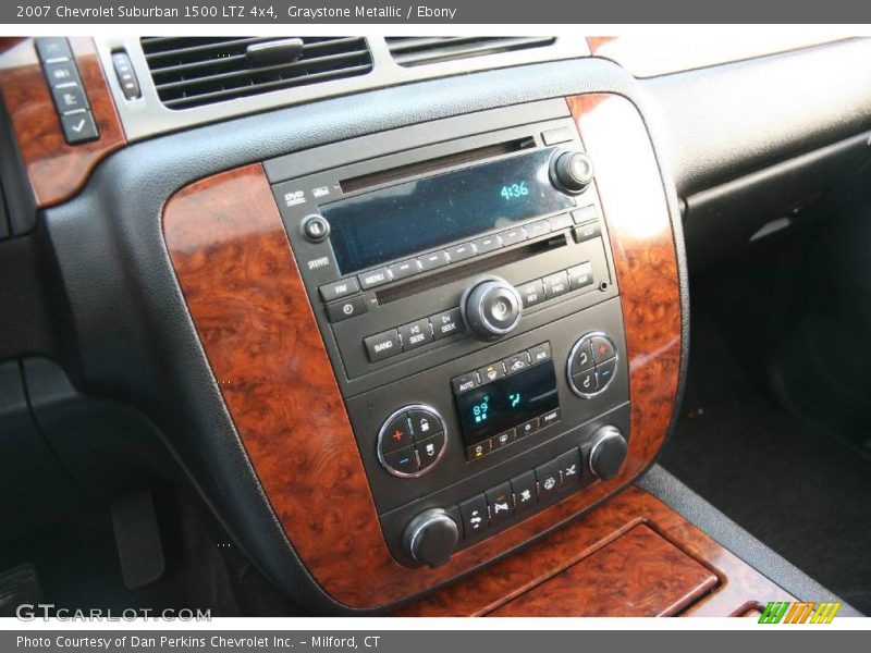 Graystone Metallic / Ebony 2007 Chevrolet Suburban 1500 LTZ 4x4