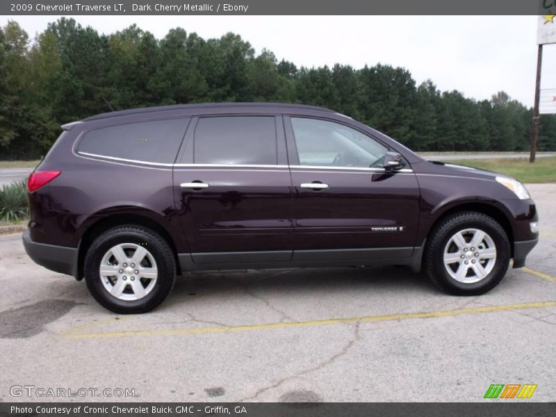 Dark Cherry Metallic / Ebony 2009 Chevrolet Traverse LT