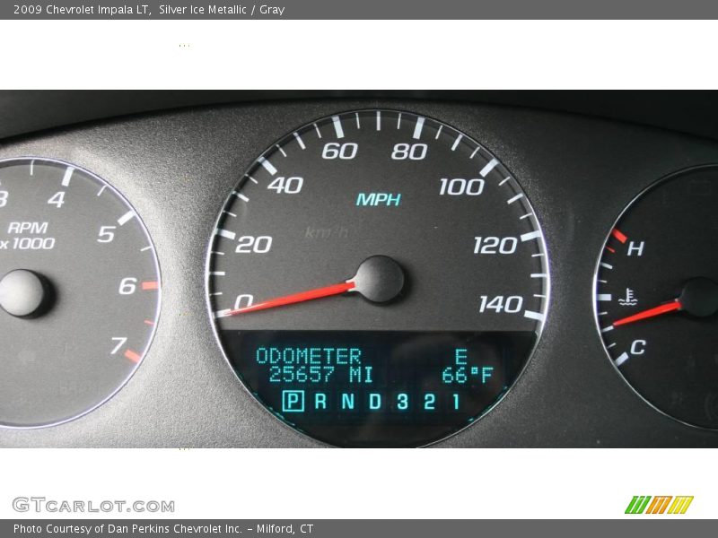 Silver Ice Metallic / Gray 2009 Chevrolet Impala LT