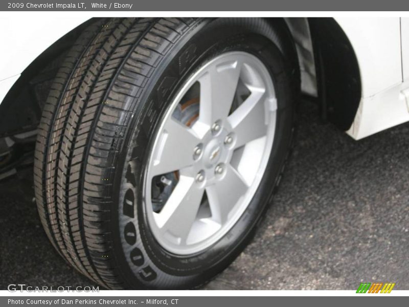 White / Ebony 2009 Chevrolet Impala LT