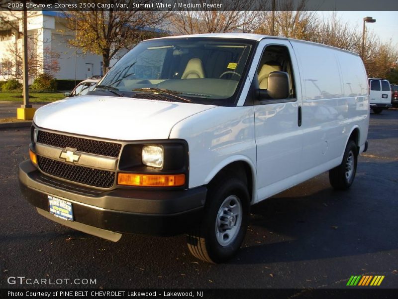 Summit White / Medium Pewter 2009 Chevrolet Express 2500 Cargo Van
