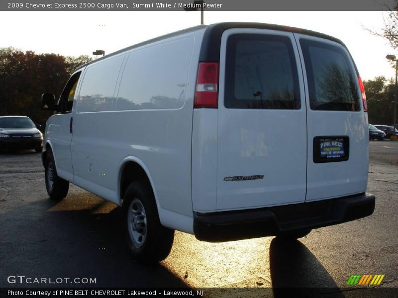 Summit White / Medium Pewter 2009 Chevrolet Express 2500 Cargo Van