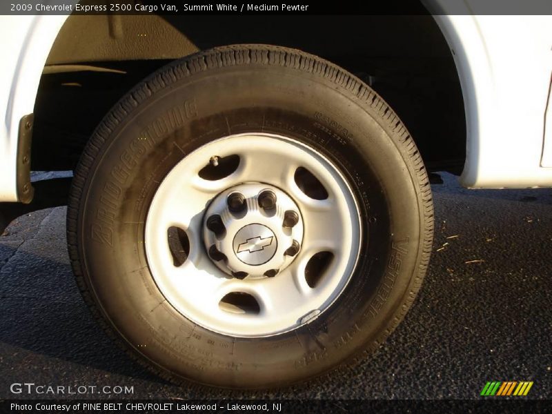 Summit White / Medium Pewter 2009 Chevrolet Express 2500 Cargo Van
