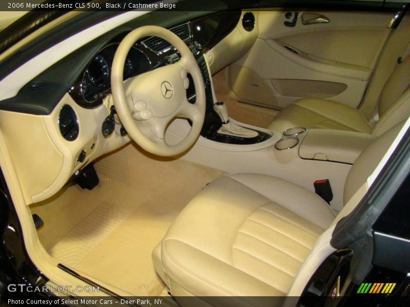 Black / Cashmere Beige 2006 Mercedes-Benz CLS 500