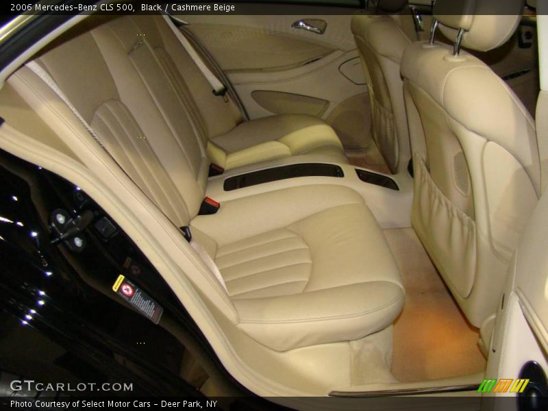 Black / Cashmere Beige 2006 Mercedes-Benz CLS 500