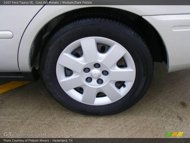 Gold Ash Metallic / Medium/Dark Pebble 2007 Ford Taurus SE