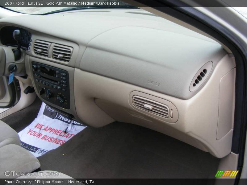 Gold Ash Metallic / Medium/Dark Pebble 2007 Ford Taurus SE