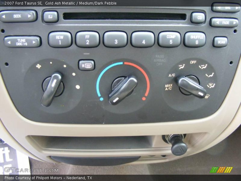 Gold Ash Metallic / Medium/Dark Pebble 2007 Ford Taurus SE