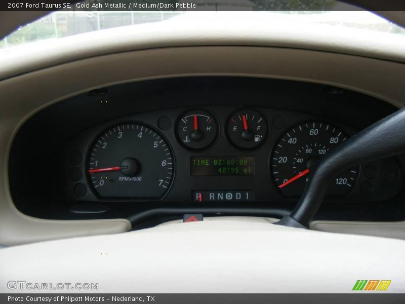 Gold Ash Metallic / Medium/Dark Pebble 2007 Ford Taurus SE