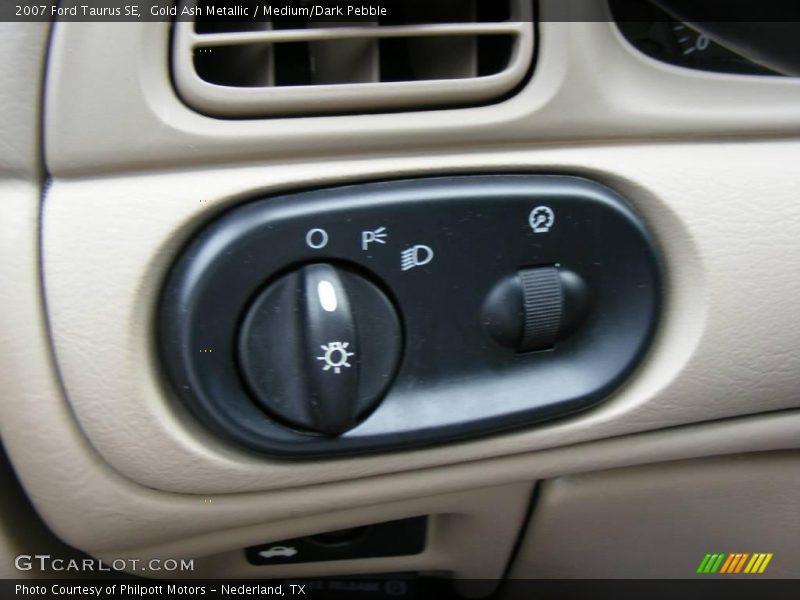 Gold Ash Metallic / Medium/Dark Pebble 2007 Ford Taurus SE