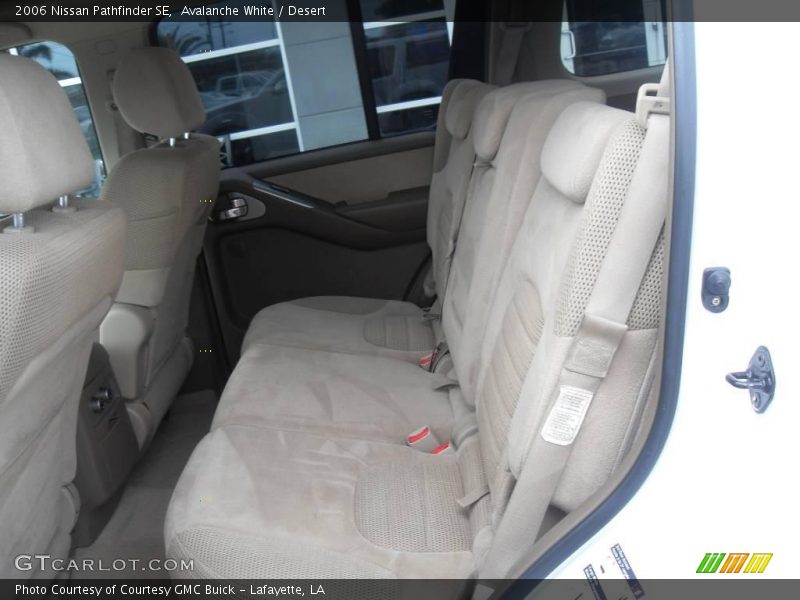 Avalanche White / Desert 2006 Nissan Pathfinder SE