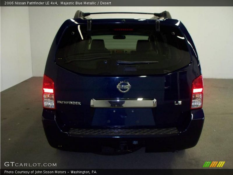 Majestic Blue Metallic / Desert 2006 Nissan Pathfinder LE 4x4