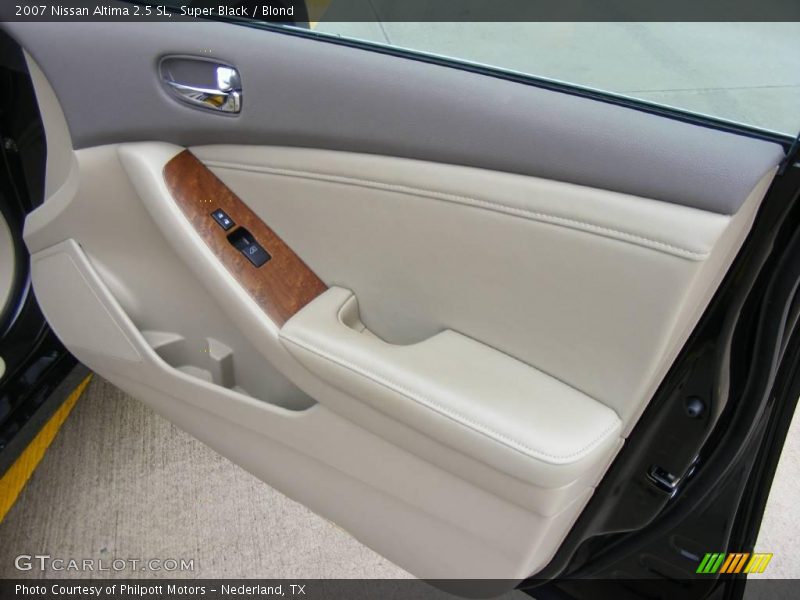 Super Black / Blond 2007 Nissan Altima 2.5 SL