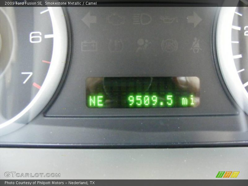Smokestone Metallic / Camel 2009 Ford Fusion SE