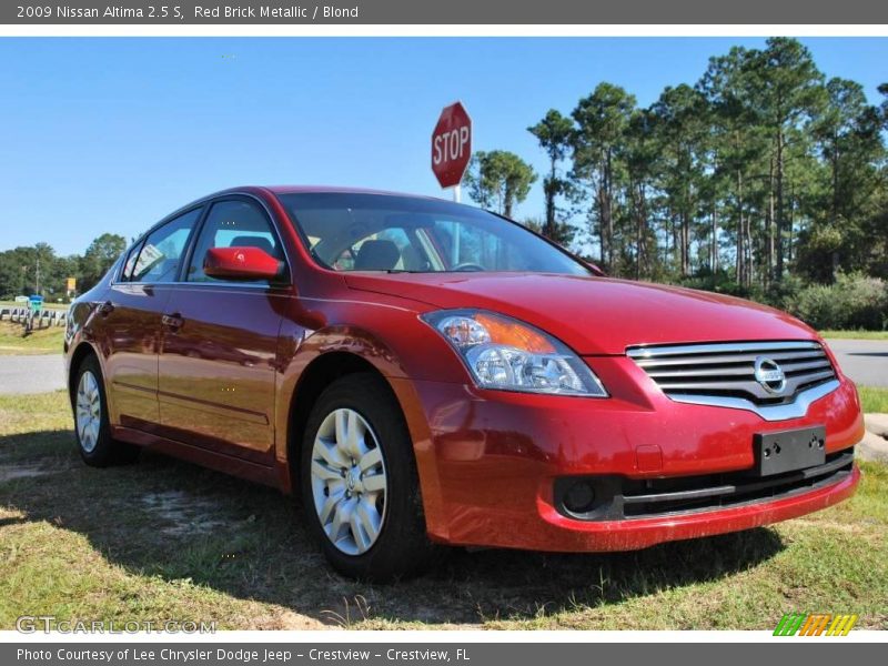 Red Brick Metallic / Blond 2009 Nissan Altima 2.5 S