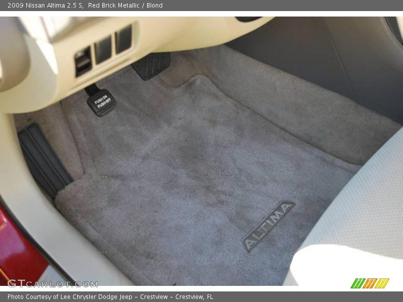 Red Brick Metallic / Blond 2009 Nissan Altima 2.5 S