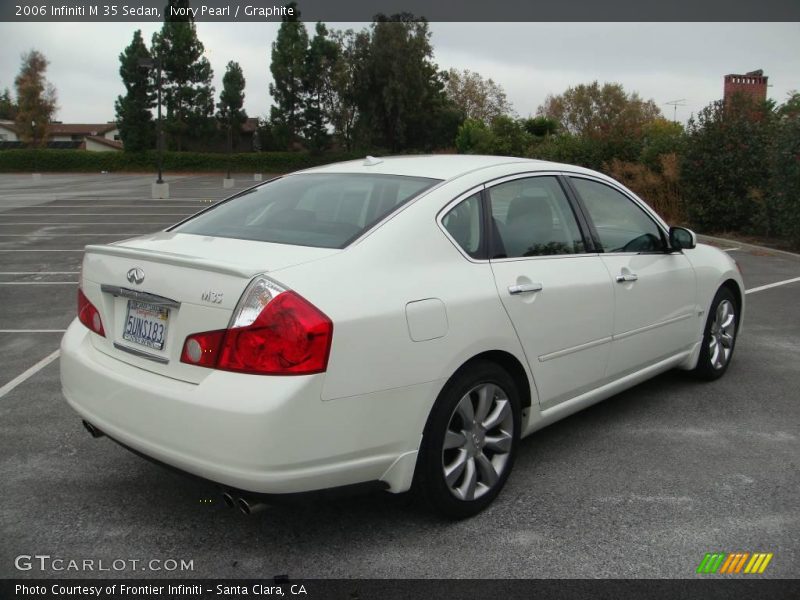 Ivory Pearl / Graphite 2006 Infiniti M 35 Sedan