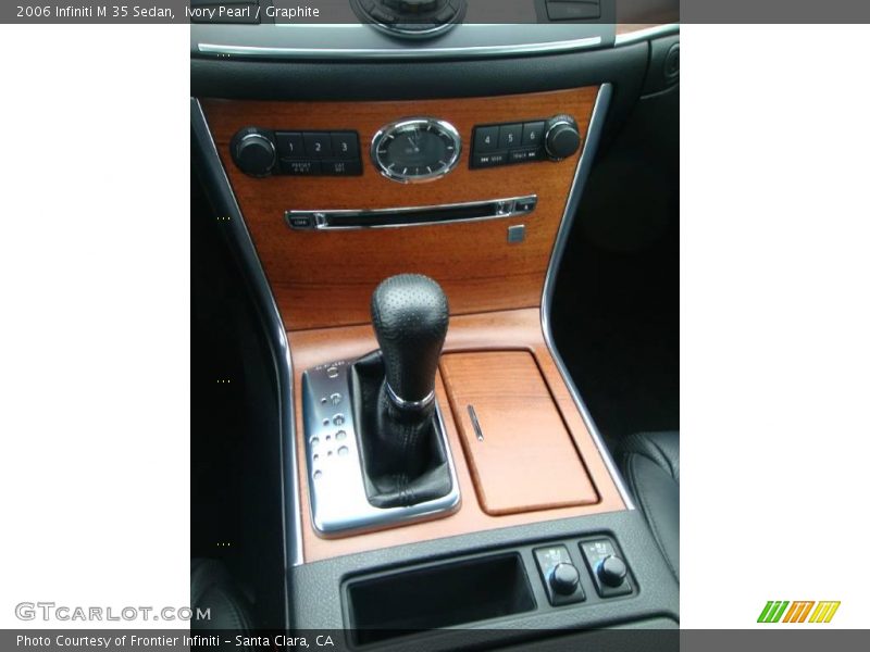 Ivory Pearl / Graphite 2006 Infiniti M 35 Sedan