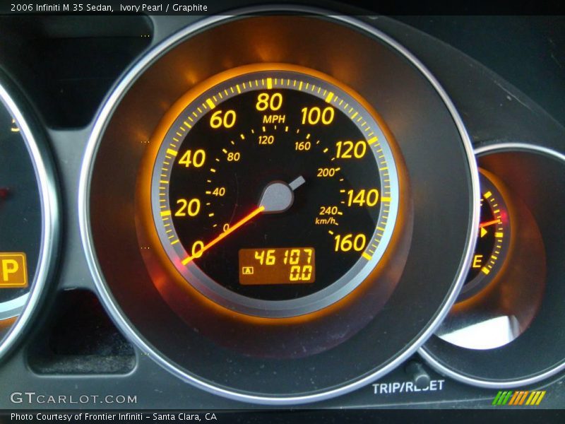 Ivory Pearl / Graphite 2006 Infiniti M 35 Sedan