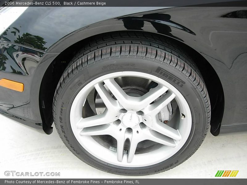 Black / Cashmere Beige 2006 Mercedes-Benz CLS 500