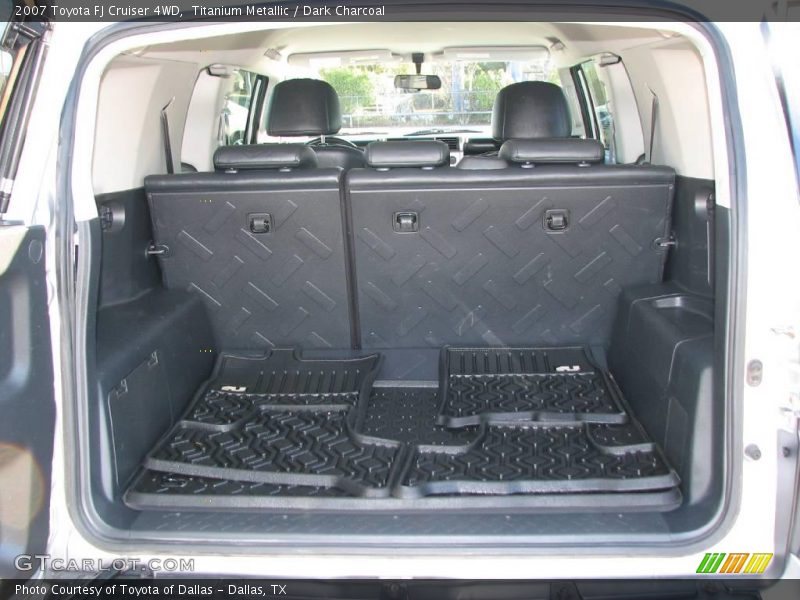Titanium Metallic / Dark Charcoal 2007 Toyota FJ Cruiser 4WD