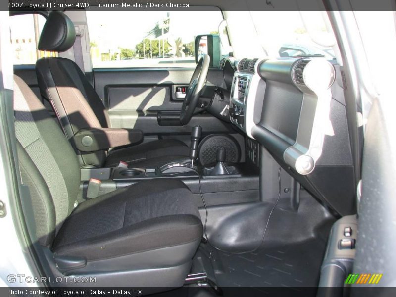 Titanium Metallic / Dark Charcoal 2007 Toyota FJ Cruiser 4WD