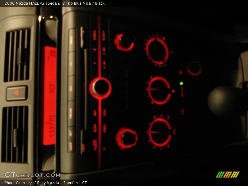 Strato Blue Mica / Black 2006 Mazda MAZDA3 i Sedan