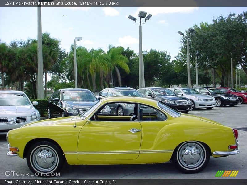 Canary Yellow / Black 1971 Volkswagen Karmann Ghia Coupe