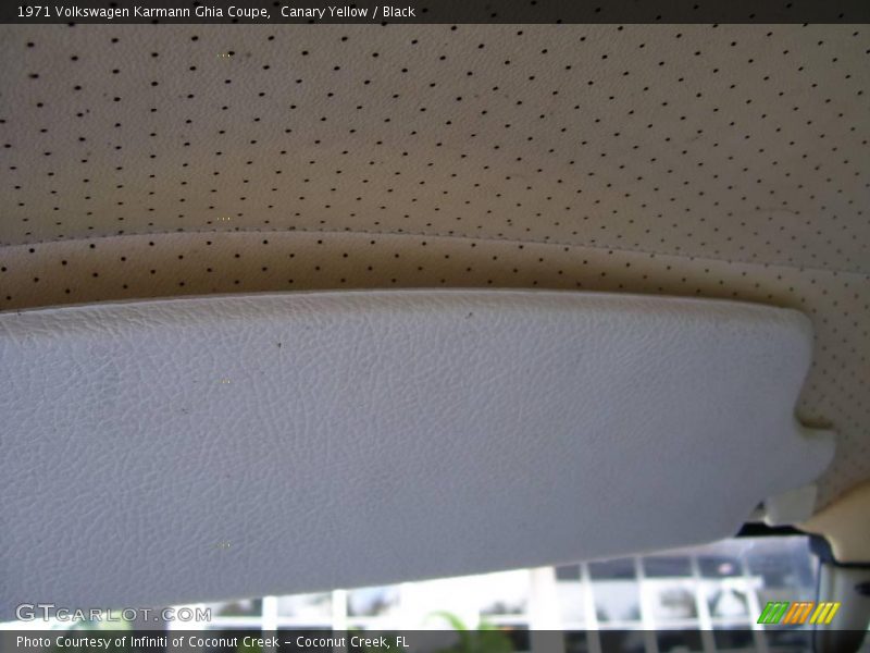Canary Yellow / Black 1971 Volkswagen Karmann Ghia Coupe