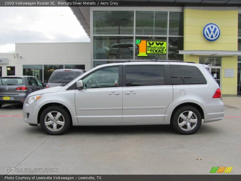 Mercury Sliver Metallic / Aero Grey 2009 Volkswagen Routan SE
