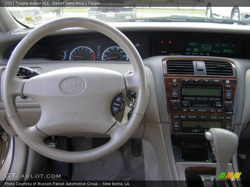 Desert Sand Mica / Taupe 2001 Toyota Avalon XLS