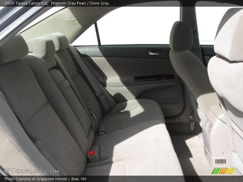 Phantom Gray Pearl / Stone Gray 2006 Toyota Camry XLE