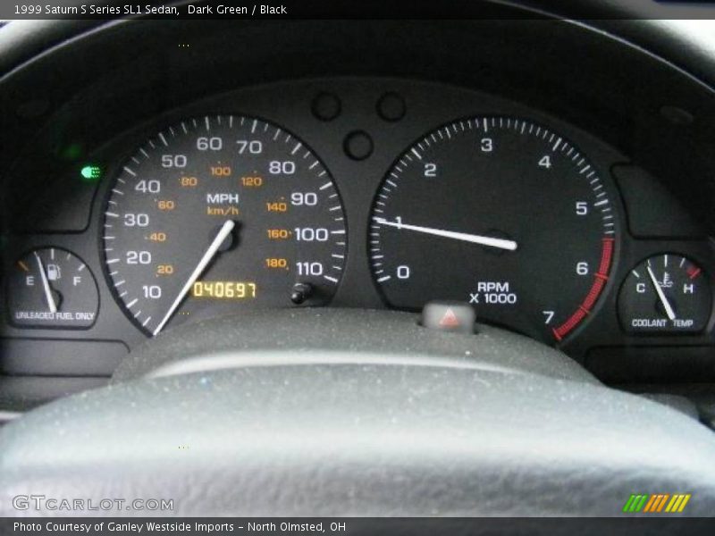 Dark Green / Black 1999 Saturn S Series SL1 Sedan